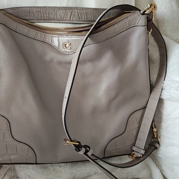 Grey Birch handbag and Wallet...MARKING ALL LISTINGS DOWN...THESE ARE PRISTINE! - Picture 3 of 11